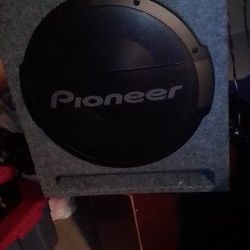 Pioneer 12 Inch Sub W Amp And Acc. Brand New