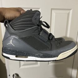 Sz 11 Jordan $20 FIRM NO TRADES 