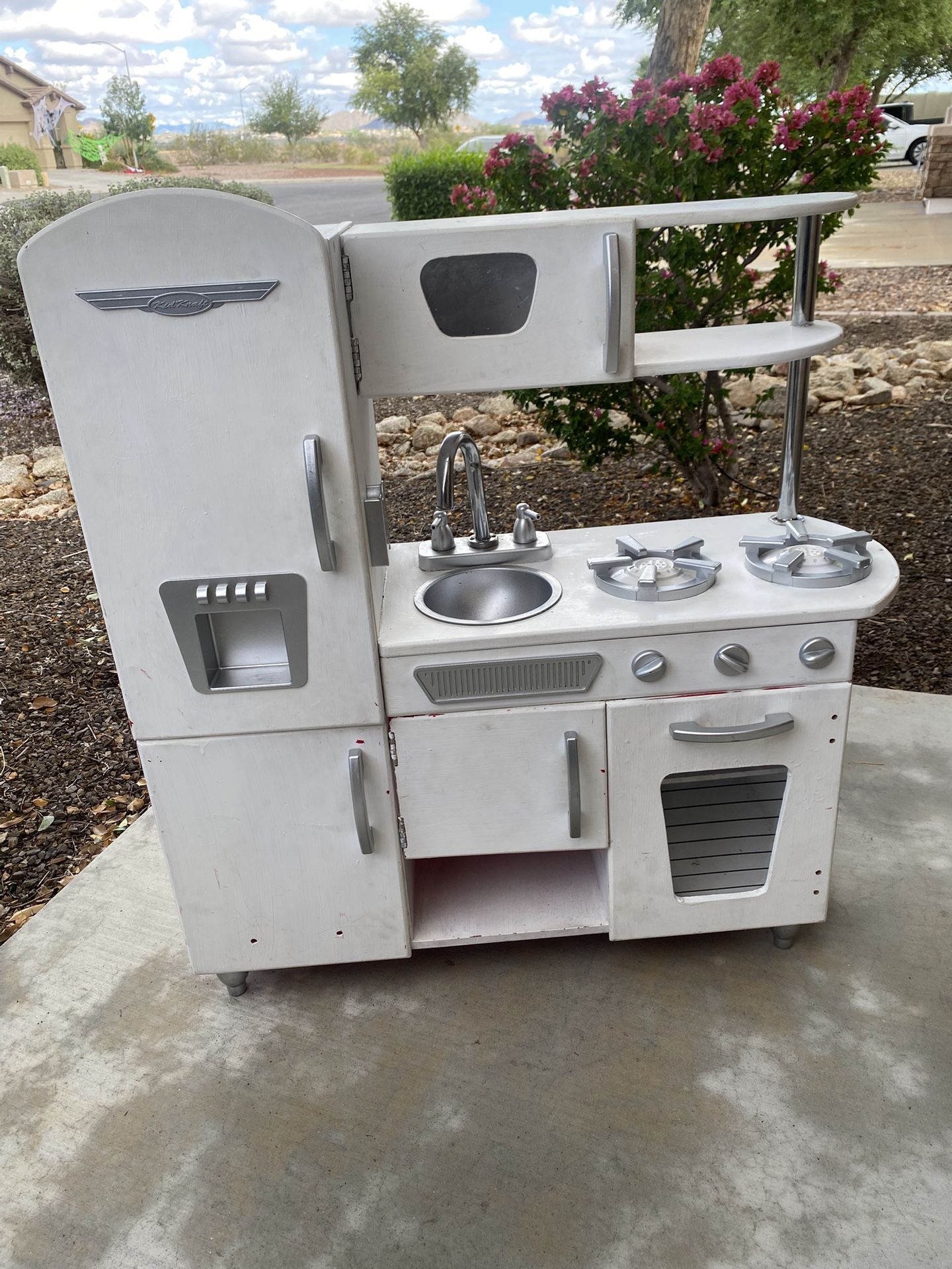 Kids Play Kitchen
