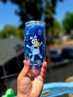 Bluey snowglobe tumbler 16oz acrylic kid friendly butterfingers friendly lava lamp