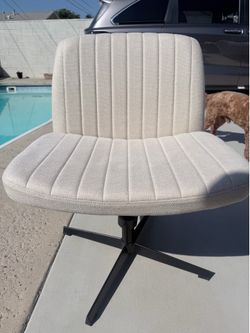 Vanity/ study chair