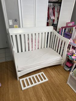 Crib / Toddler bed