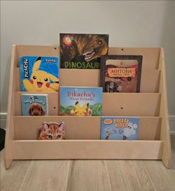 FREE! Kids Book Shelf