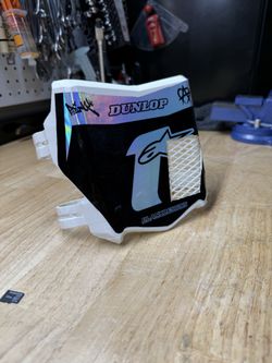 3d printed motocutz plate with decal
