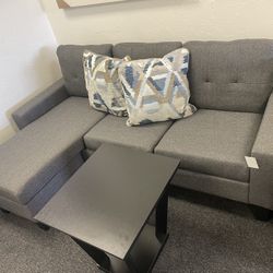 Small Sofa With Chaise 