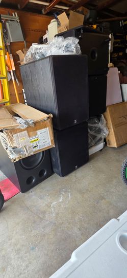 Black Home Theater Speakers and Subwoofer Set