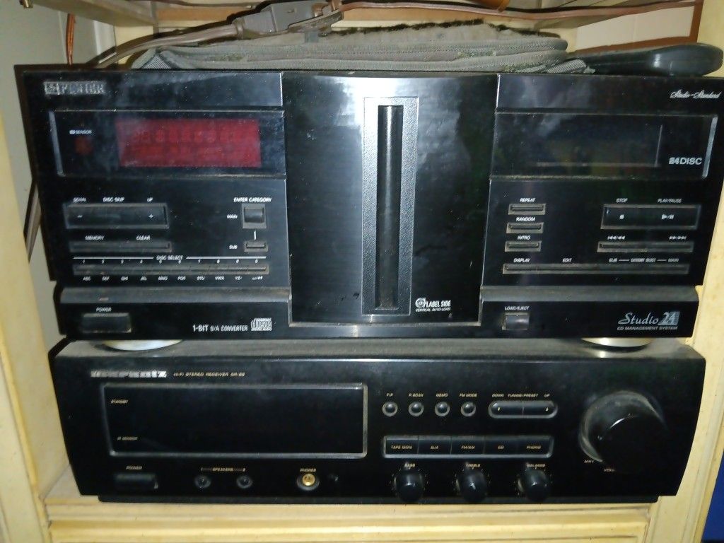 FISHER 1 BIT D/A CD MANAGEMENT SYSTEM WITH A MARANTZ STEREO RECEIVER