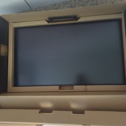 Lenovo 27 Inch Monitor - 2 Pieces