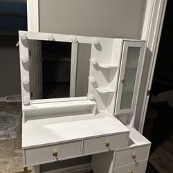 Makeup Vanity 