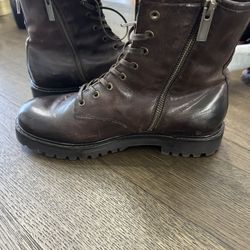 Thursday woman Combat Boot size 9 1/2 - New Condition