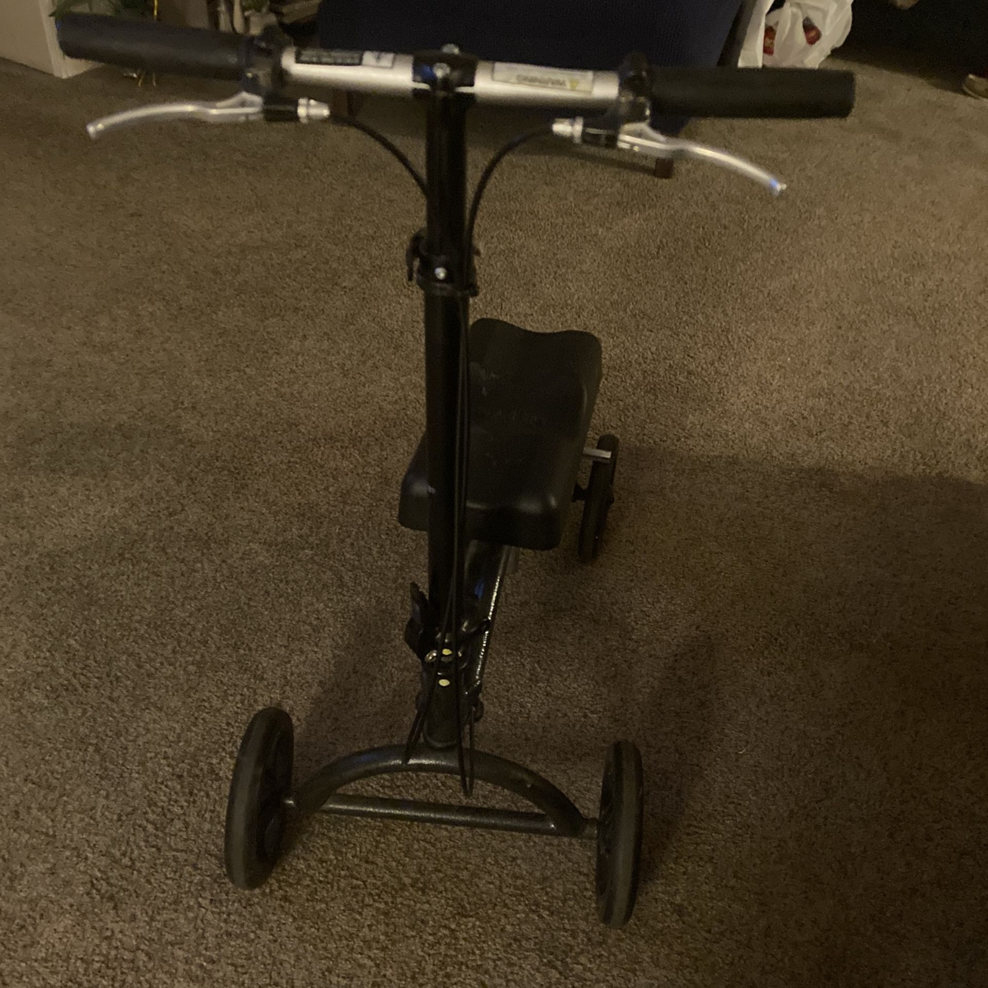 Knee Scooter