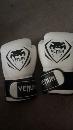 Venum 12oz boxing gloves