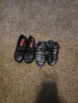 Girls Shoes Like New 