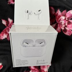 AirPods Pro (Brand New) 