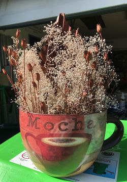 Ceramic Coffee Cup Centerpiece