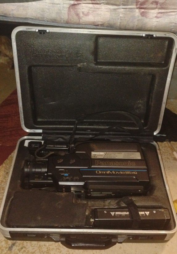 Panasonic OmniMovie VHS HQ camcorder