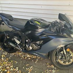 2022 Kawasaki ZX6R