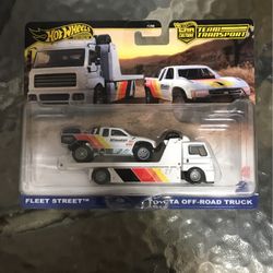 Hot Wheels Premium  Team transport 