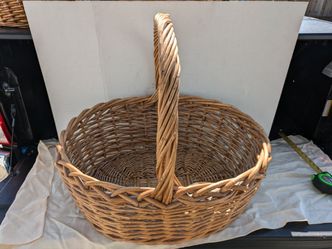 Oversized Large Wicker Basket 23 Inch High x 26 Inch Wid x 21 inch deep 