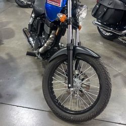 Beautiful 2019 SUZUKI BOULEVARD S40