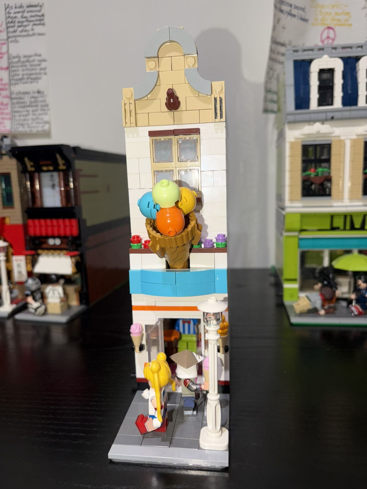 Lego MOC Modular Ice Cream Parlor Building