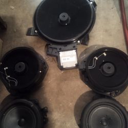 Bose Surround Sound Speakers With Subwoofer