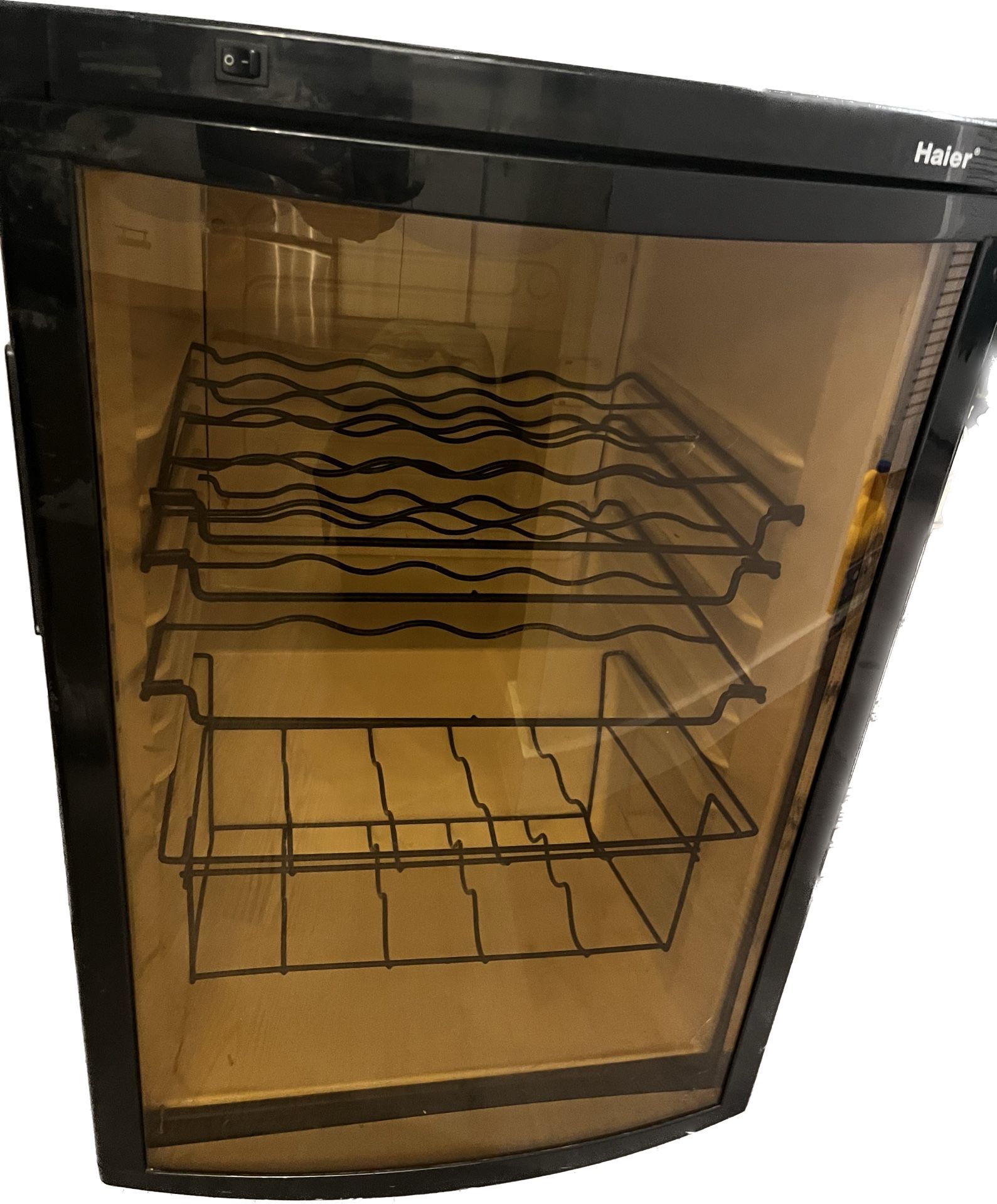 Haier Free-Standing 16 Bottle Electric Wine Cooler/Chiller