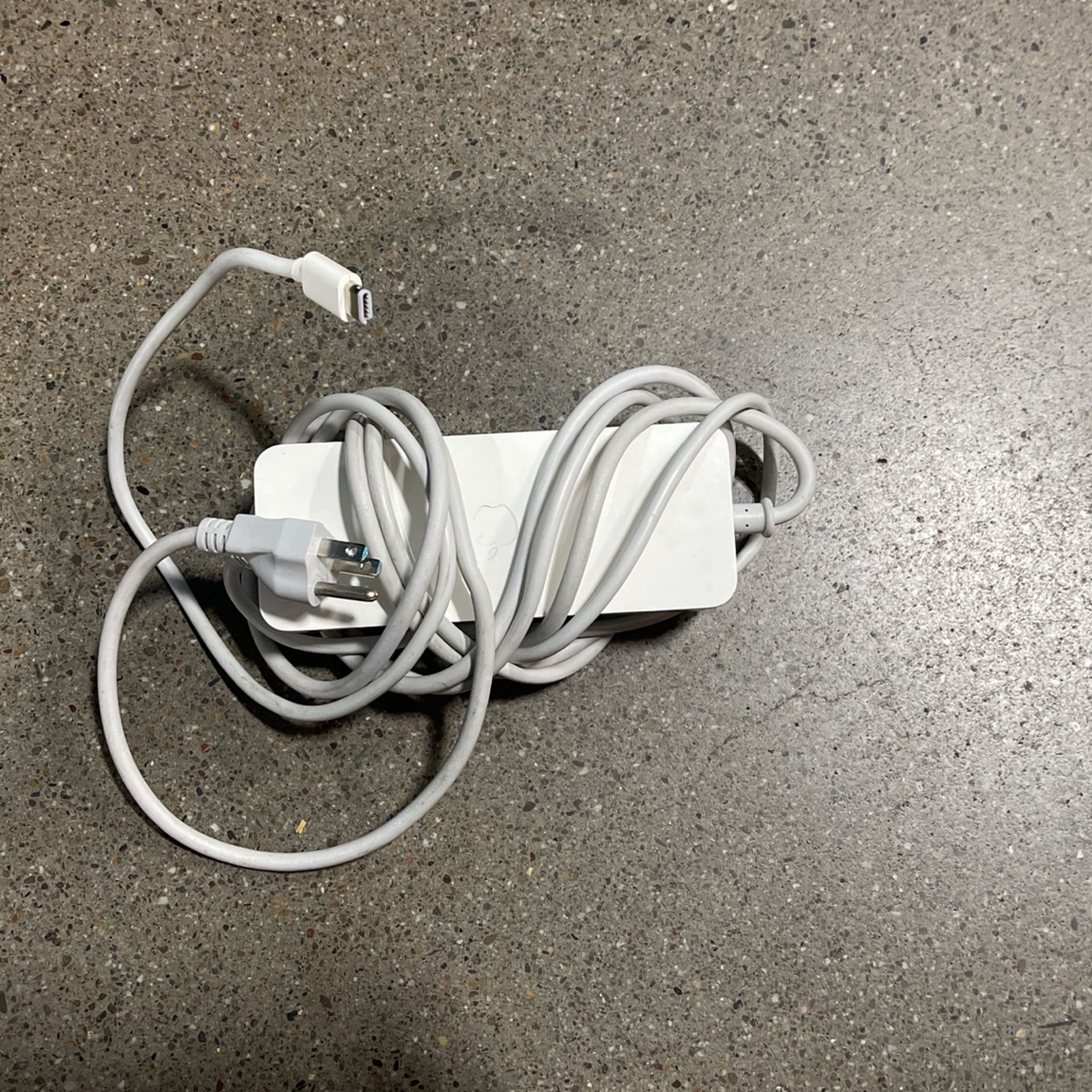 Genuine OEM Apple A1188 AC Power Adapter 110W for Mac Mini