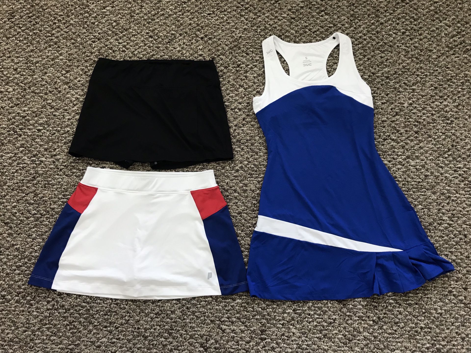 Women’s tennis clothes