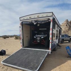 2014 Toy Hauler Pacific coachworks Sandsport