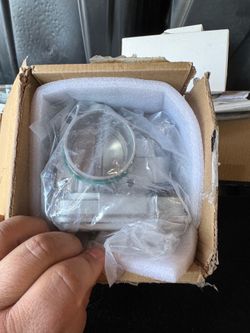 Chrysler 200 Throttle body