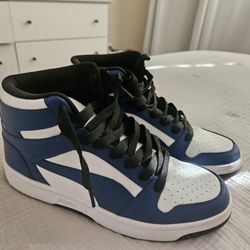 Men PUMA Shoes Tennis Smeakers.9.5