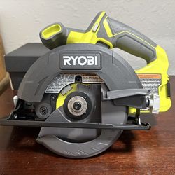 RYOBI ONE+ 18V Cordless 5 1/2 in. Circular Saw
