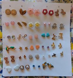 Huge Lot Of 29 Cute Earring Studs, All New!