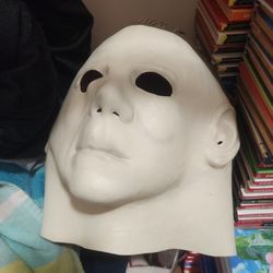 Halloween 2 Mask Replica Used 