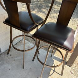 Swivel Bar Stools 