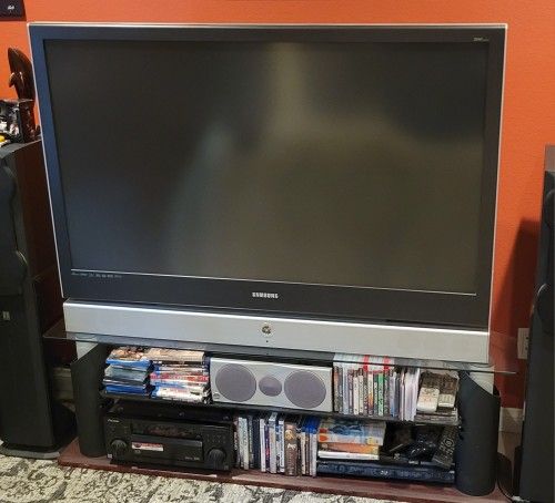 Samsung 56" Rear Projection DLP TV