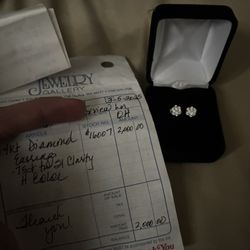 .75 Carat SI Clarity Diamond Earrings