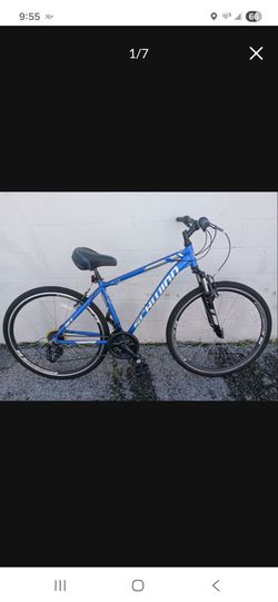 Schwinn GTX1 Mountain Bike – 28" Wheels – Ready to Ride