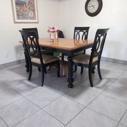 Dining Table,4 Chairs 