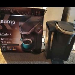 Keurig K-Select Single-Cup Pod Coffee Maker - Matte Black
