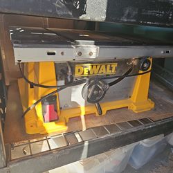 DeWalt 10" table saw