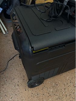 VERVOR portable fridge