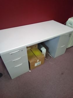 Lot used office furniture 2 cabinet files 4 drawers , metal desk , wood desk
, office chairs living room coach sofa