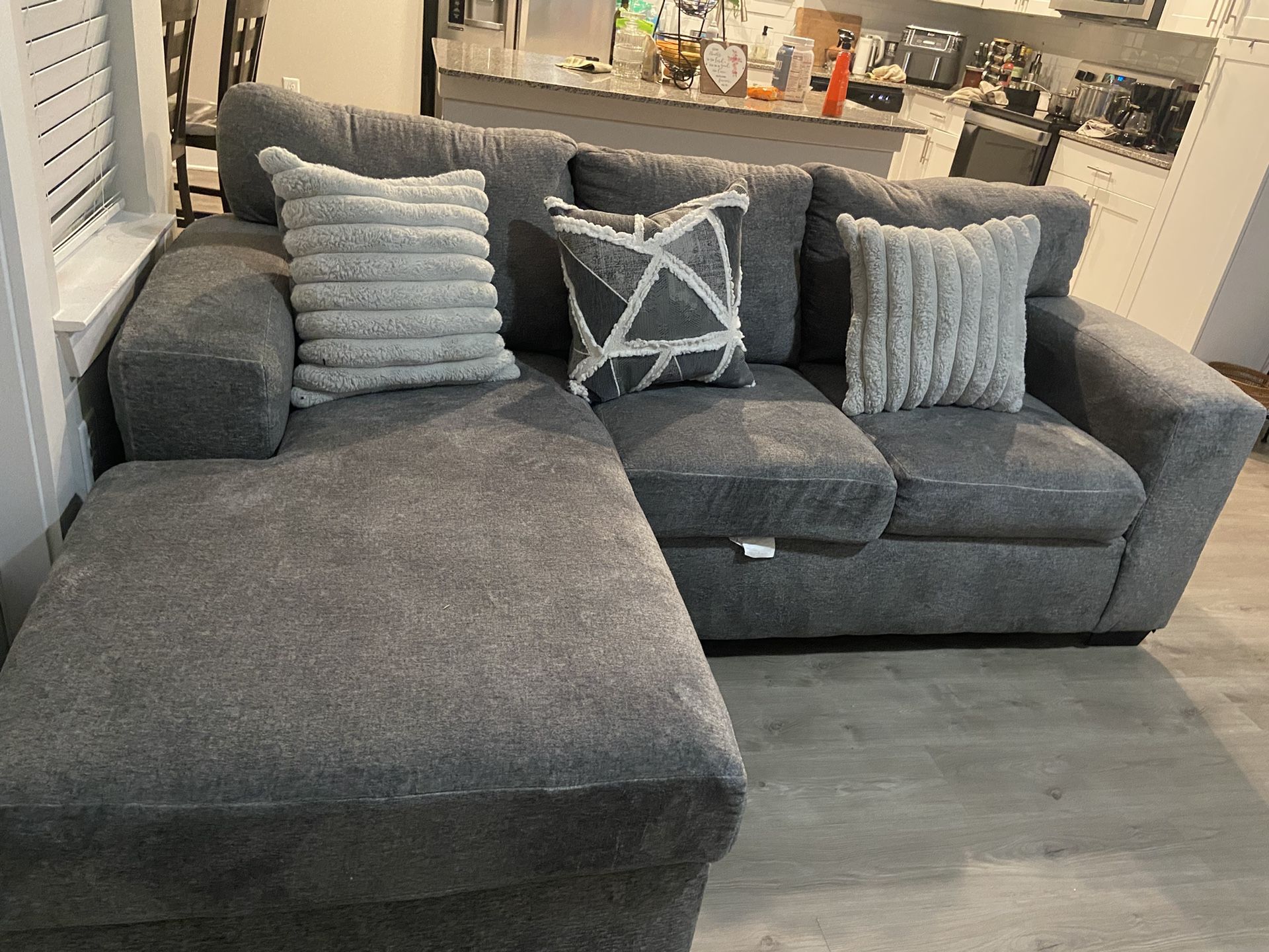 Sofa With Chaise