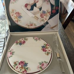 Mikasa Bone China Cake Plate