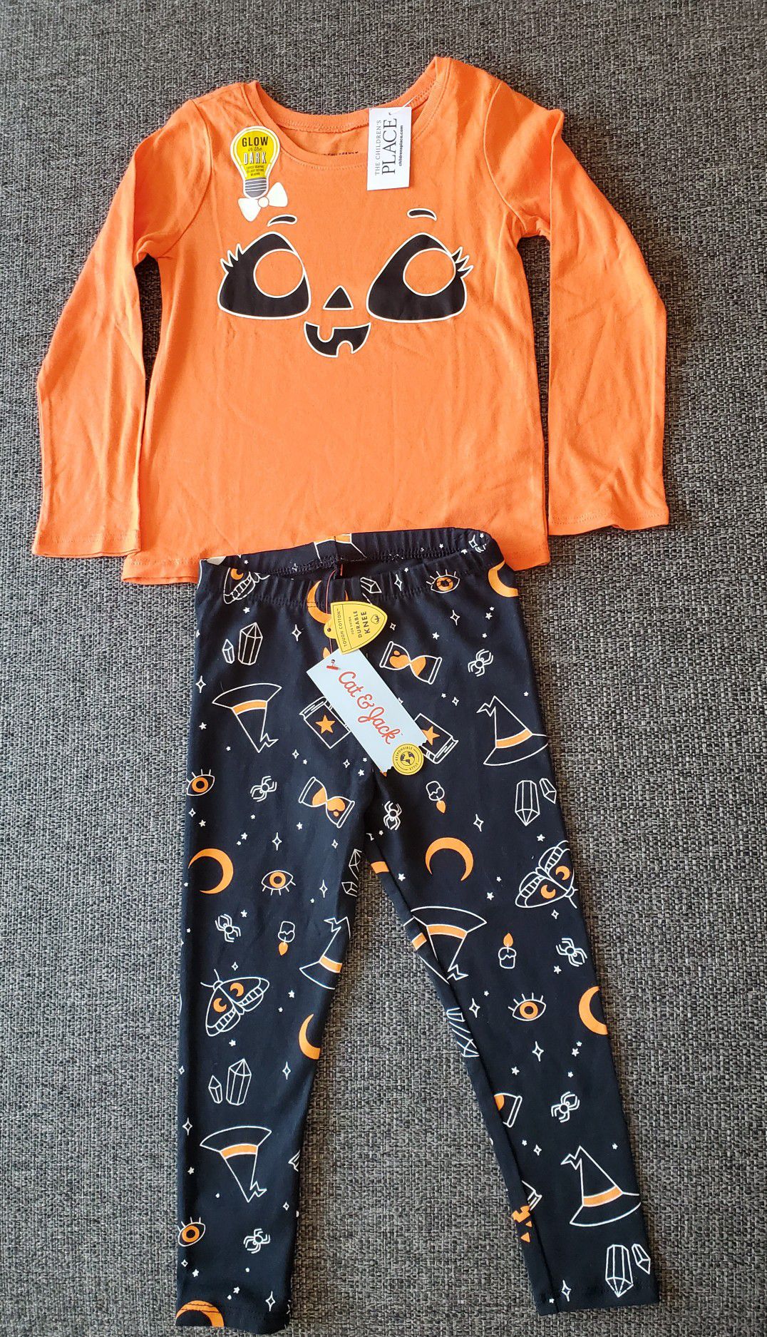 NEW 3t girls Halloween outfit. $8