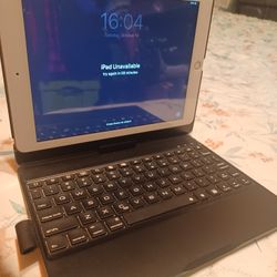 Apple Ipad/Keyboard,  Passcode Locked,  For Parts Or Repairs