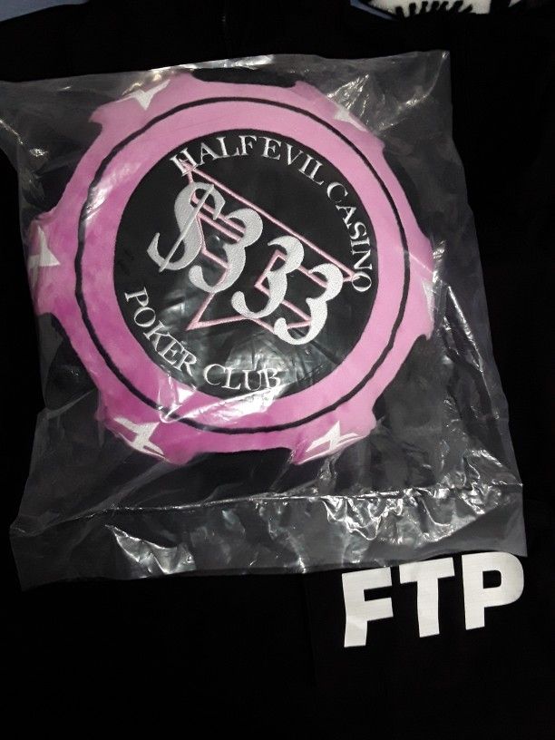 Half Evil X Faze Clan Poker Chip Pillow Supreme Ftp Bape Revenge Nike Sb