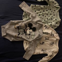 Baby Clothes/Mittens/Hat